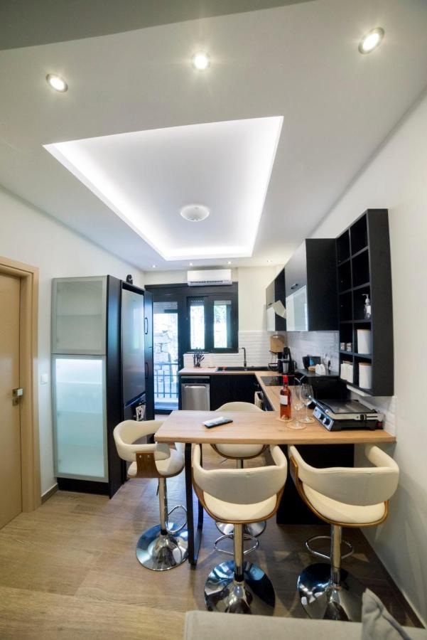 Luxurious Apartment In The Heart Of Town ! لوتراكي المظهر الخارجي الصورة