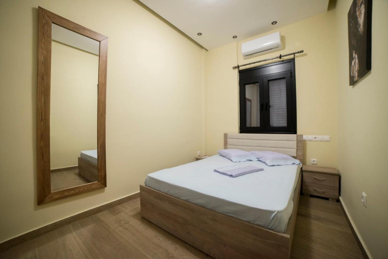 Luxurious Apartment In The Heart Of Town ! لوتراكي المظهر الخارجي الصورة